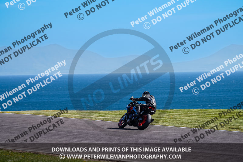 anglesey no limits trackday;anglesey photographs;anglesey trackday photographs;enduro digital images;event digital images;eventdigitalimages;no limits trackdays;peter wileman photography;racing digital images;trac mon;trackday digital images;trackday photos;ty croes